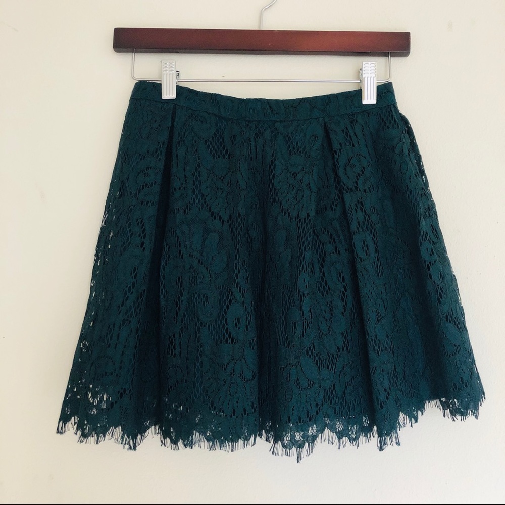 💋NWT Forever 21 green lace mini skirt size xs
